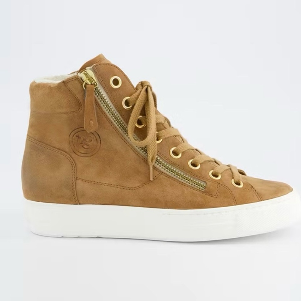 Leather Sneakers. High top sneaker. Never worn